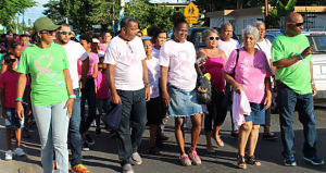 Loíza marcha en prevención del cáncer de seno